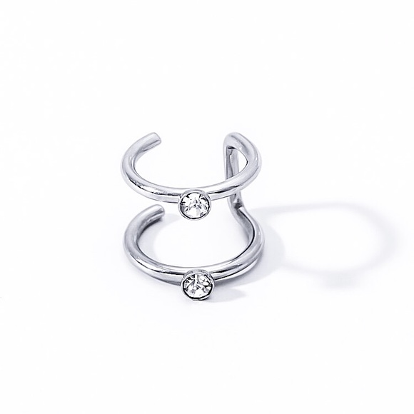 ⚜️𝟯𝟬%𝗢𝗙𝗙 𝗯𝘂𝗻𝗱𝗹𝗲𝘀 𝟯+⚜️ NEW Rhinestone Ear Cuff Earring - Picture 4 of 8